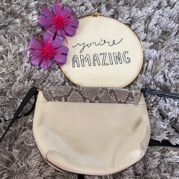 Fossil Cream/Snake Print Crossbody - Picture 10 of 15